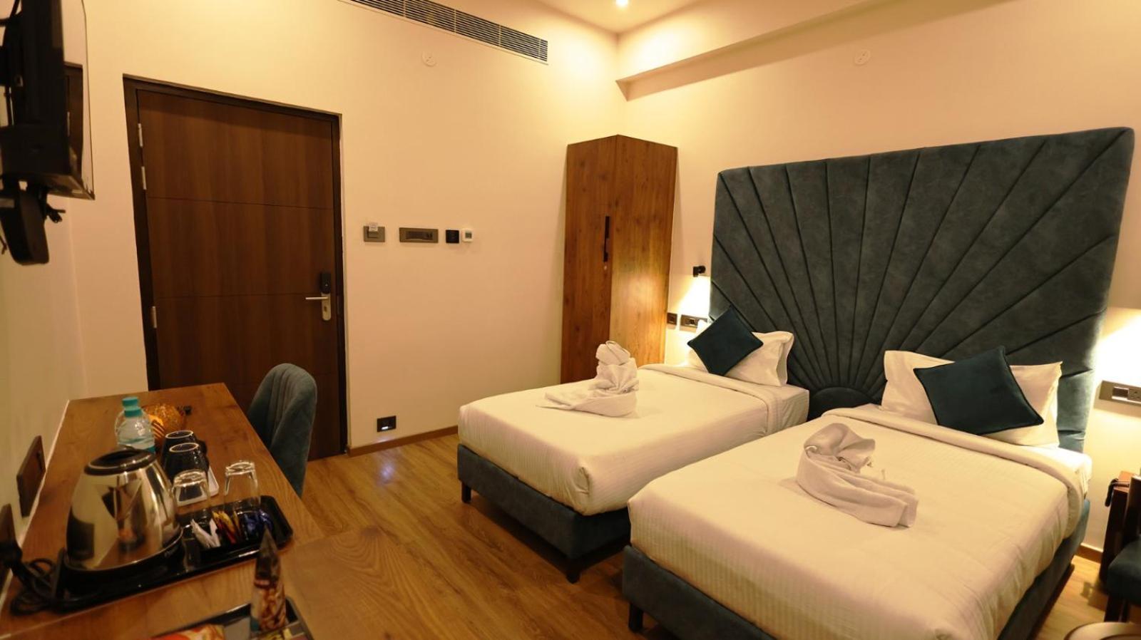 Hotel Elpaso Salem Eksteriør bilde